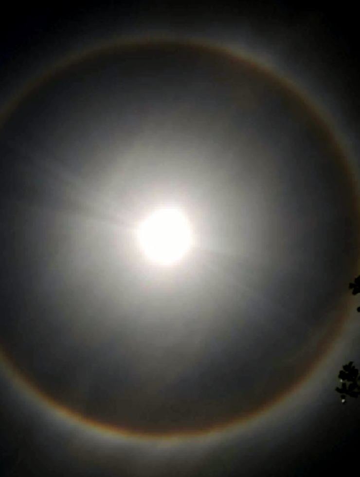 Laredoans look up and spot halo around the sun