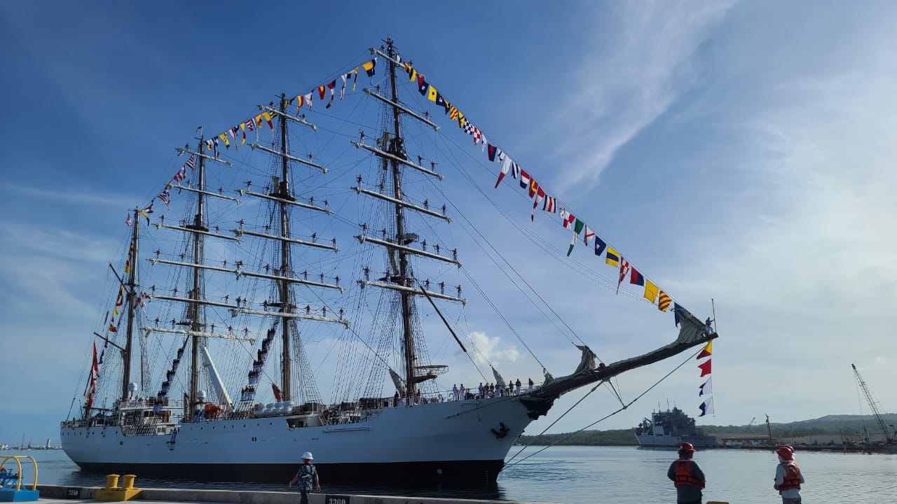 Peruvian ship docks on Guam as part of around-the-world training deployment - Vimarsana News