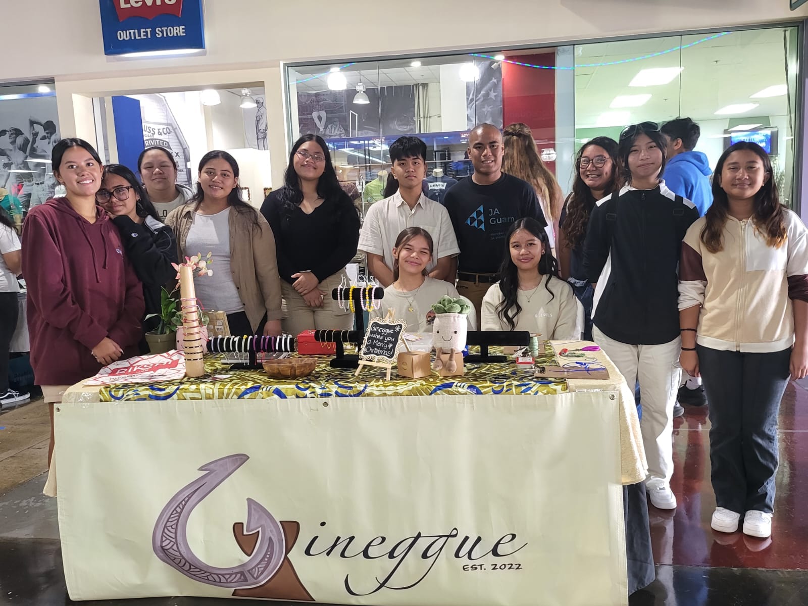 Ten teams from various high schools mentored by island companies - Vimarsana News
