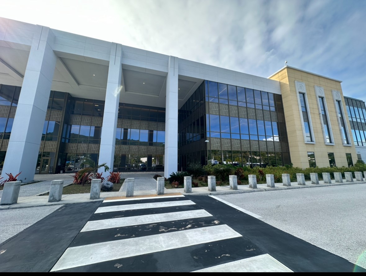 Driver fleeing traffic stop slams into cars at NMI District Court Driver fleeing traffic stop slams into cars at NMI District Court