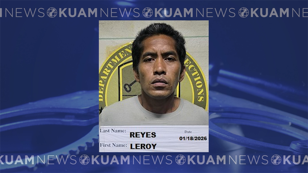 Man steals air compressor nozzle from gas station